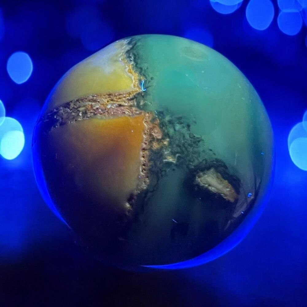 Volcano Agate Sphere UV Reactive‎ (#4)